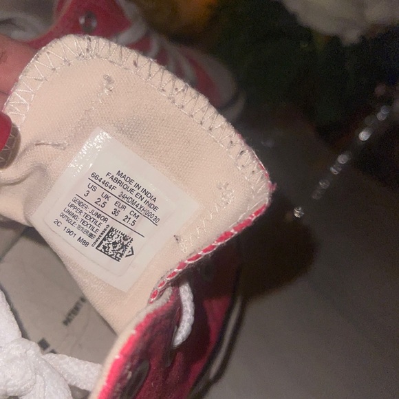 💗 Converse All ⭐️ Stars ✨ Chuck Taylors 💗 - Picture 3 of 4